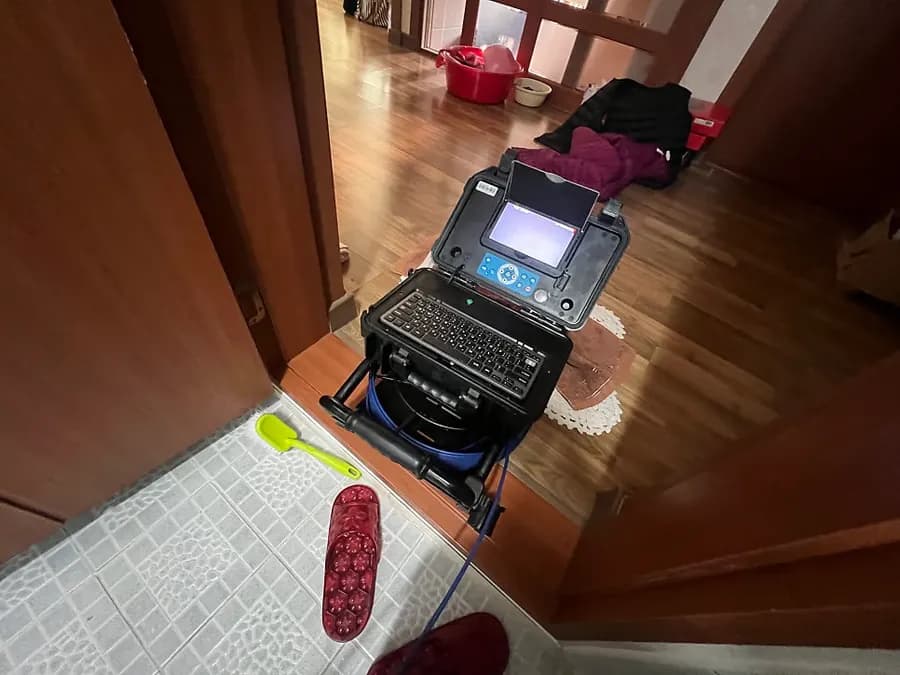 공주 고압세척 — 15년 묵은 이물질도 고압세척으로 걷어냅니다