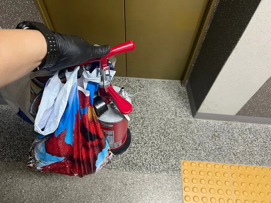 변기막힘 작업 사진